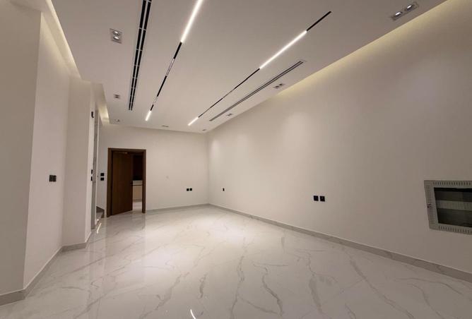 135188602 - Property Image 3