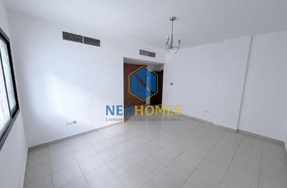 Apartment - 1 - 2 for rent in Garhood Complex - Al Garhoud - Dubai Apartment - 1 - 2 for rent in Garhood Complex - Al Garhoud - Dubai