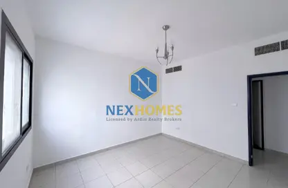 Apartment - 1 Bedroom - 2 Bathrooms for rent in Garhood Complex - Al Garhoud - Dubai Apartment - 1 Bedroom - 2 Bathrooms for rent in Garhood Complex - Al Garhoud - Dubai