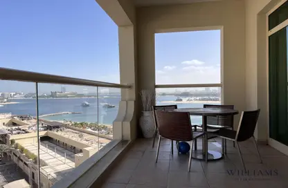 Apartment - 4 Bedrooms - 3 Bathrooms for rent in Al Das - Shoreline Apartments - Palm Jumeirah - Dubai