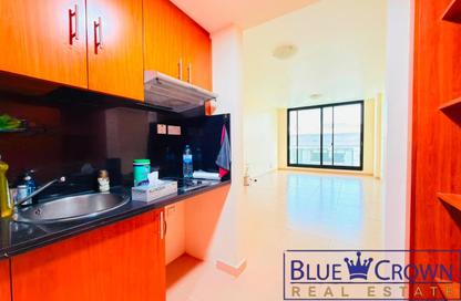Apartment - Studio - 1 for rent in Golden Sands 6 - Al Mankhool - Bur Dubai - Dubai