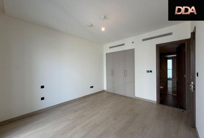 100411200 - Property Image 2