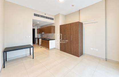 Apartment - Studio - 1 for rent in Sun Point Dubai A - Sun Point Dubai - Dubai Production City (IMPZ) - Dubai Apartment - Studio - 1 for rent in Sun Point Dubai A - Sun Point Dubai - Dubai Production City (IMPZ) - Dubai