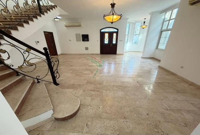 2OsYHXJ77WC - Property Image 2