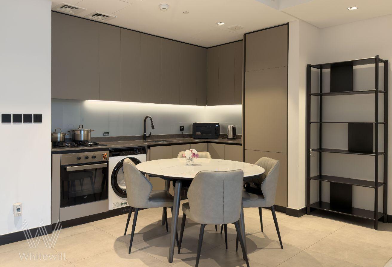 Burj Khalifa and Canal View|Fully Furnished|Vacant photo 5
