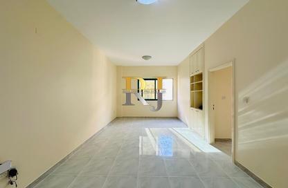 Apartment - 1 Bedroom - 2 Bathrooms for rent in Golden Sands 12 - Al Mankhool - Bur Dubai - Dubai