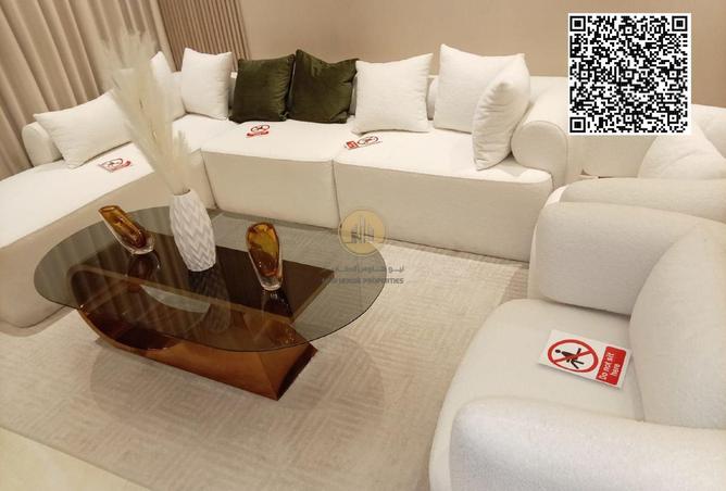 72723180 - Property Image 3