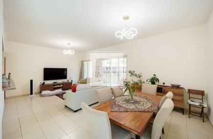 Apartment - 2 - 3 for rent in Al Dhafra 1 - Al Dhafra - Greens - Dubai Apartment - 2 - 3 for rent in Al Dhafra 1 - Al Dhafra - Greens - Dubai