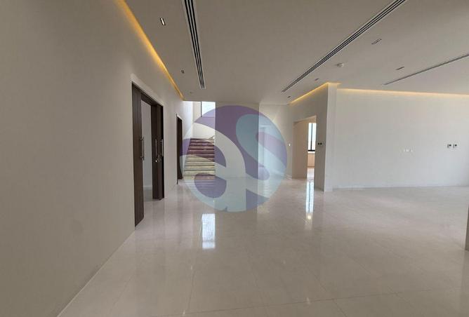 76984430 - Property Image 3