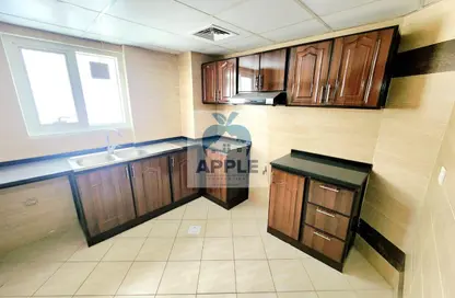 شقة - 2 غرف نوم - 2 حمامات للايجار في بناية مويليح 3 - مويلح - الشارقة شقة - 2 غرف نوم - 2 حمامات للايجار في بناية مويليح 3 - مويلح - الشارقة