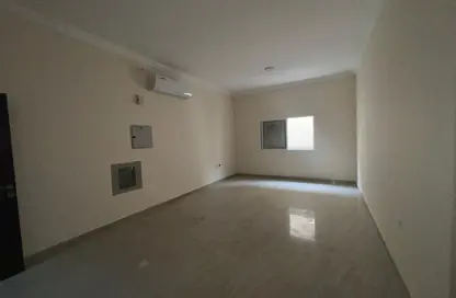 Apartment - 1 Bedroom - 2 Bathrooms for rent in Al Mowaihat 3 - Al Mowaihat - Ajman