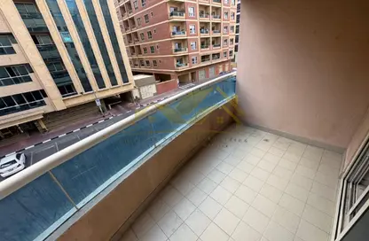 شقة - غرفة نوم - 2 حمامات للايجار في منخول - بر دبي - دبي