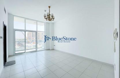 Apartment - Studio - 1 for rent in Glitz 2 - Glitz - Dubai Studio City - Dubai