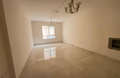 شقة - 2 غرف نوم - 2 حمامات للايجار في بناية ثريا المجاز - المجاز 3 - المجاز - الشارقة