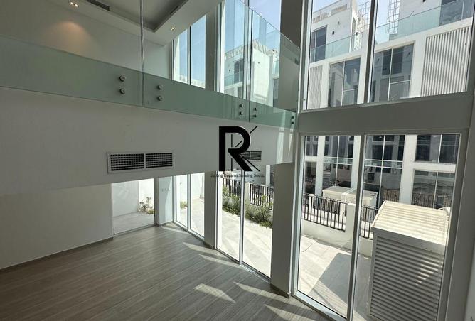 54928231 - Property Image 2