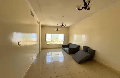 شقة - 2 غرف نوم - 3 حمامات للايجار في برج المجاز - المجاز - الشارقة