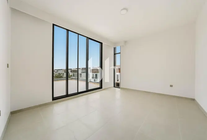 106856220 - Property Image 2