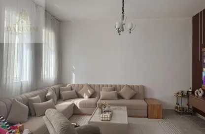 Apartment - 2 Bedrooms - 3 Bathrooms for rent in Al Amira Village - Al Yasmeen - Ajman