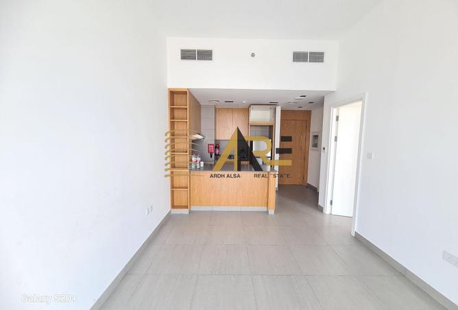 91812429 - صورة العقار 2