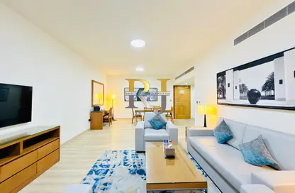 شقة - 2 غرف نوم - 2 حمامات للايجار في جولدن ساندز 10 للشقق الفندقية - منخول - بر دبي - دبي