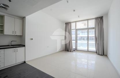 Apartment - Studio - 1 Bathroom for rent in Golf Promenade 4B - Golf Promenade 4 - Golf Town - Damac Hills - Dubai