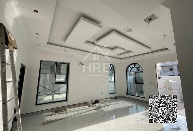 56947470 - Property Image 3