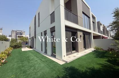 Townhouse - 4 - 5 for rent in Aura Gardens - Tilal Al Ghaf - Dubai
