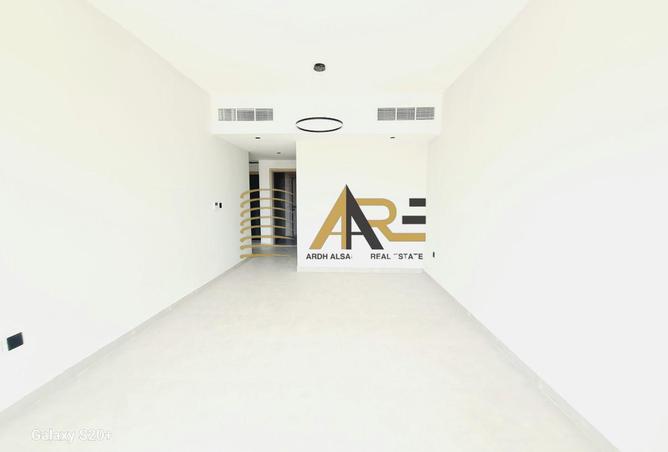 84483530 - Property Image 3