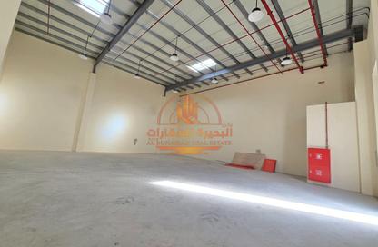 Warehouse - Studio - 1 Bathroom for rent in Umm Al Thuoob - Umm Al Quwain