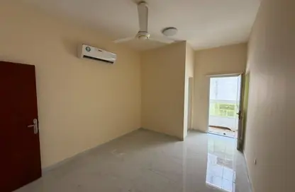 Apartment - 3 Bedrooms - 1 Bathroom for rent in Al Alia - Ajman