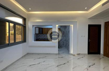 Apartment - 1 - 1 for rent in Al Muntazah - Abu Dhabi