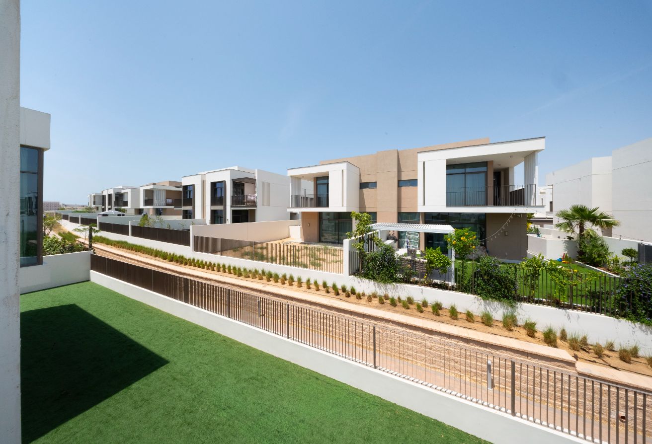 4 bedroom villa in Tilal Al Furjan, Al Furjan: 5