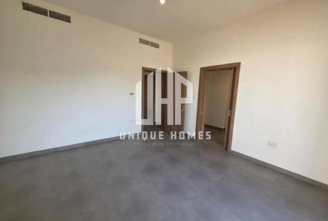 73110682 - صورة العقار 3