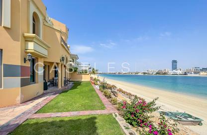 Villa - 4 - 5 for rent in Garden Homes Frond L - Garden Homes - Palm Jumeirah - Dubai Villa - 4 - 5 for rent in Garden Homes Frond L - Garden Homes - Palm Jumeirah - Dubai
