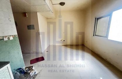 Apartment - Studio - 1 Bathroom for rent in Muwaileh 3 Building - Muwaileh - Sharjah