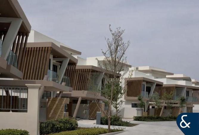 64402930 - Property Main Image