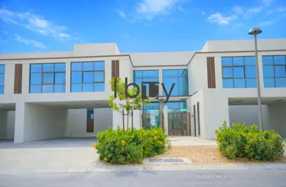 Townhouse - 3 Bedrooms - 5 Bathrooms for rent in Souk Al Jubail - Al Jubail Island - Abu Dhabi
