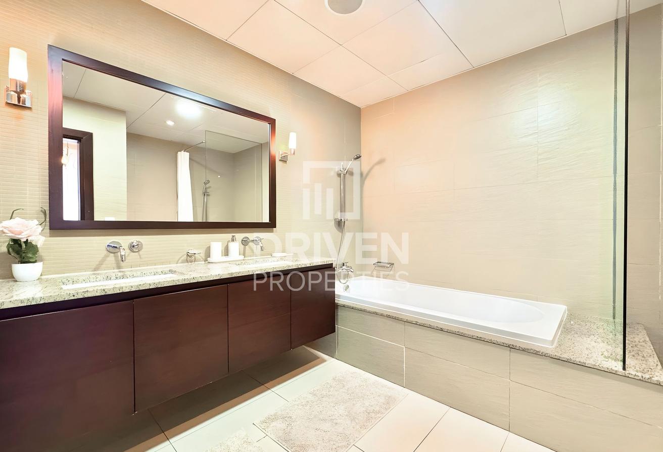 Fully Furnished | Beach Access | Balcony photo 12