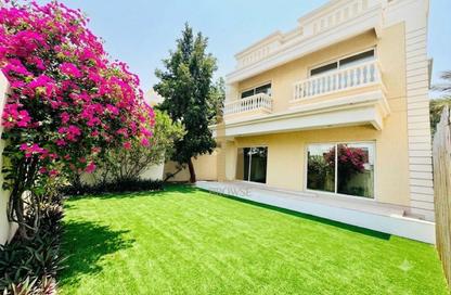 Villa - 5 Bedrooms - 5 Bathrooms for rent in Umm Suqeim 2 Villas - Umm Suqeim 2 - Umm Suqeim - Dubai