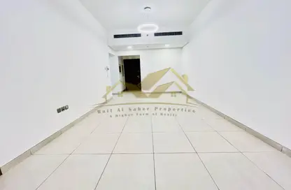 Apartment - 1 Bedroom - 2 Bathrooms for rent in Jumeirah Garden City - Al Satwa - Dubai