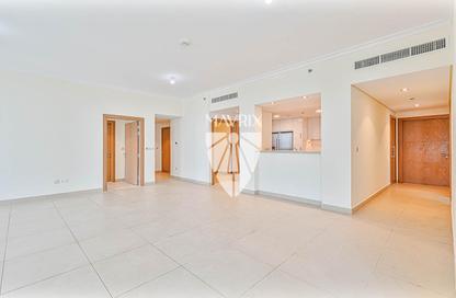 Apartment - 3 Bedrooms - 3 Bathrooms for rent in Burj Vista Tower 1 - Burj Vista - Downtown Dubai - Dubai