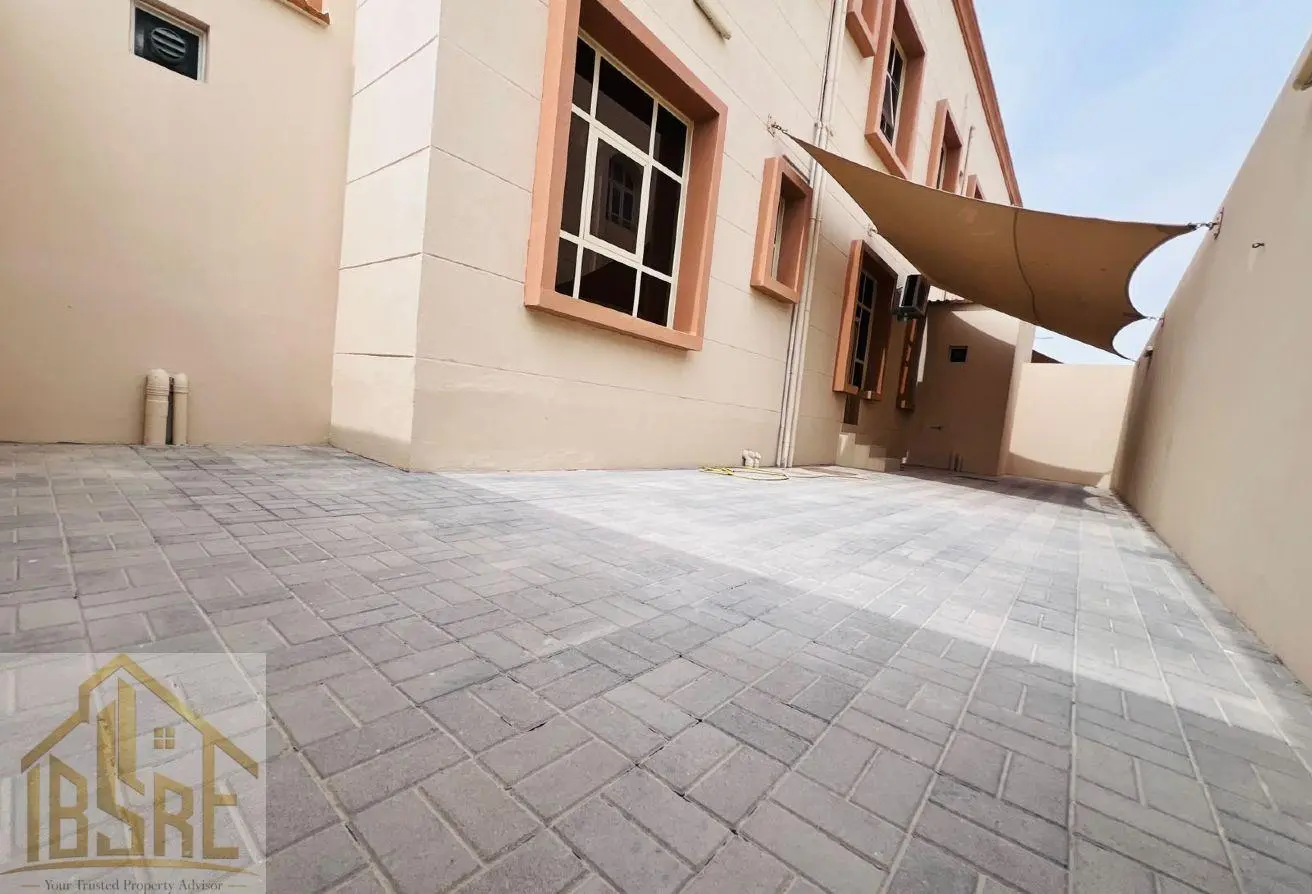 160983000 - Property Main Image