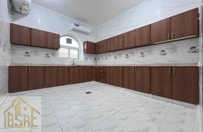 Apartment - 2 - 2 for rent in Madinat Al Riyad - Abu Dhabi