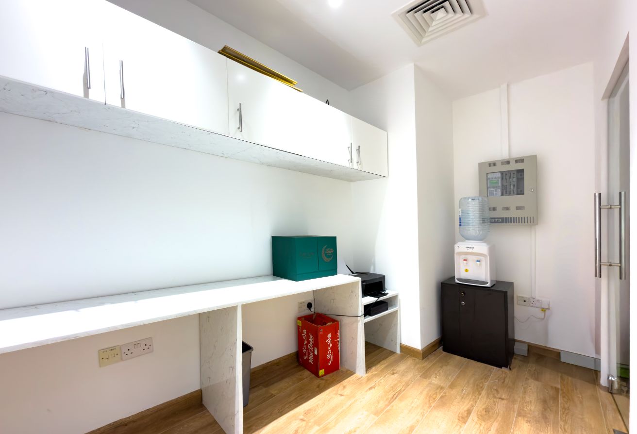 Studio office space in I Rise Tower, Barsha Heights (Tecom): 8