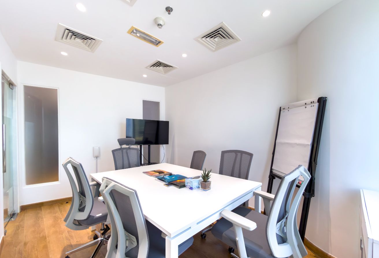 Studio office space in I Rise Tower, Barsha Heights (Tecom): 11