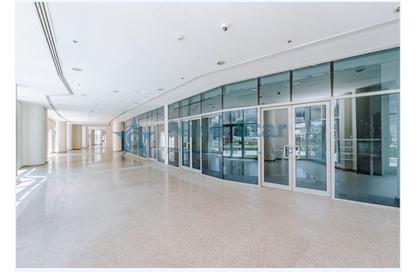 Retail - Studio - 2 for rent in Bay Central Tower East - Bay Central - Dubai Marina - Dubai