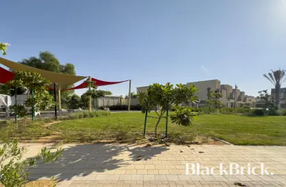 تاون هاوس - 4 غرف نوم - 5 حمامات للايجار في قرية سيفيلا - قمم النصر - مدينة دبي الرياضية - دبي