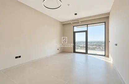 شقة - غرفة نوم - 2 حمامات للايجار في جولف فيزتا هايتس - مدينة دبي الرياضية - دبي
