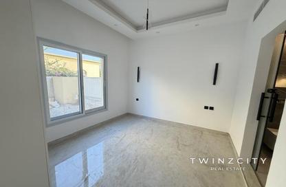 Villa - 3 Bedrooms - 2 Bathrooms for rent in Springs 1 - The Springs - Dubai Villa - 3 Bedrooms - 2 Bathrooms for rent in Springs 1 - The Springs - Dubai