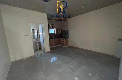 Apartment - Studio - 1 Bathroom for rent in Al Rashidiya 2 - Al Rashidiya - Ajman